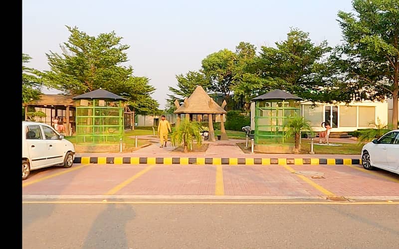 Safari Garden Lahore Housing Society Is A Project Of Hajvery Builders & Developers (PVT) 23