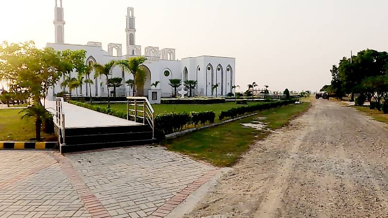 Safari Garden Lahore Housing Society Is A Project Of Hajvery Builders & Developers (PVT) Ltd 14