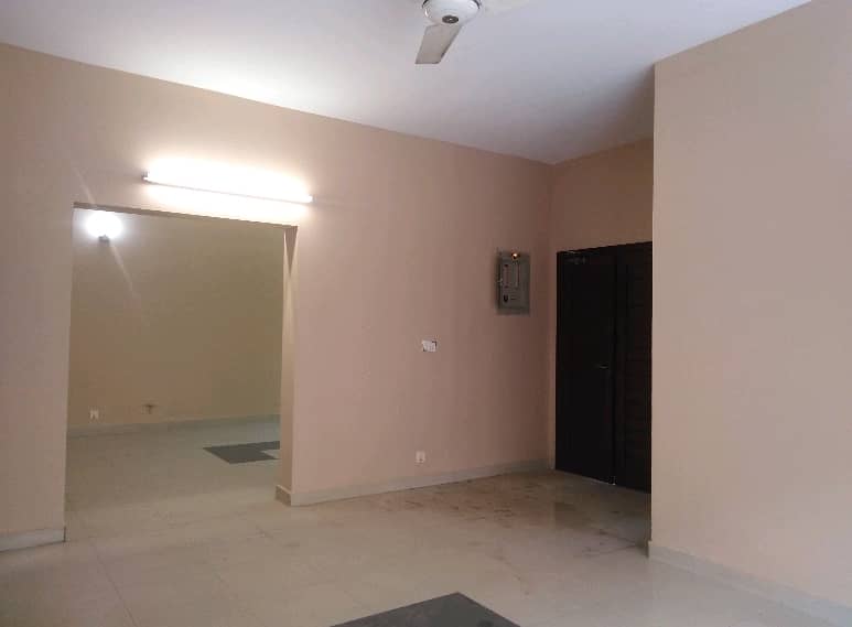 10 Marla House In Askari 11 - Sector A For Rent At Good Location 2