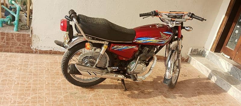 Honda CG 125 Available for Sale 4