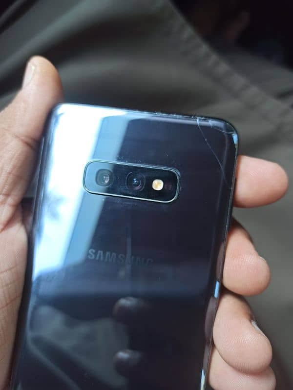 Samsung Galaxy S10e 6/128 Non PTA 1