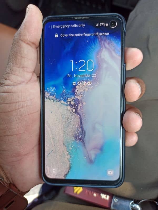 Samsung Galaxy S10e 6/128 Non PTA 10