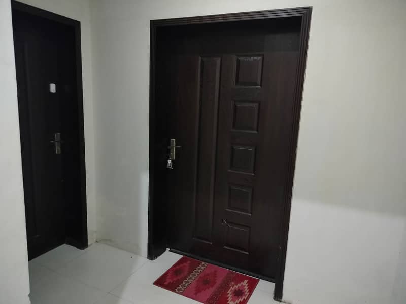 Fully Furnished Flat Available For Short-Long Term!! Nearby Airport. 18