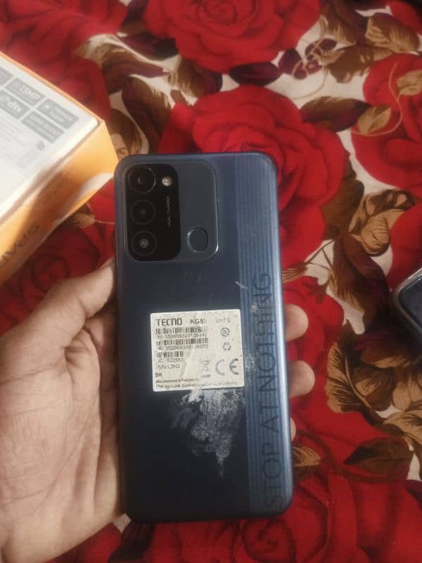 Tecno spark 8c 3-1 64gb 8