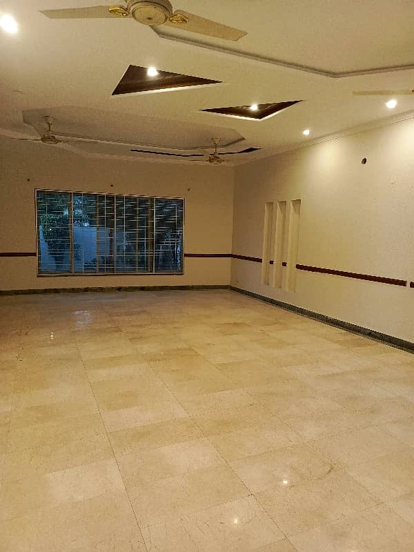 one kanal Beautiful house for RENT 26