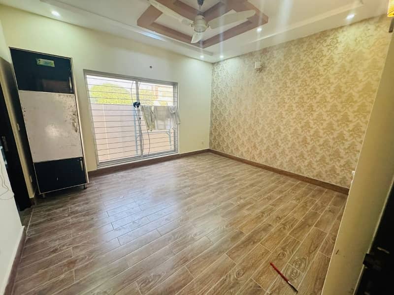 One kanal well maintained house for RENT 1