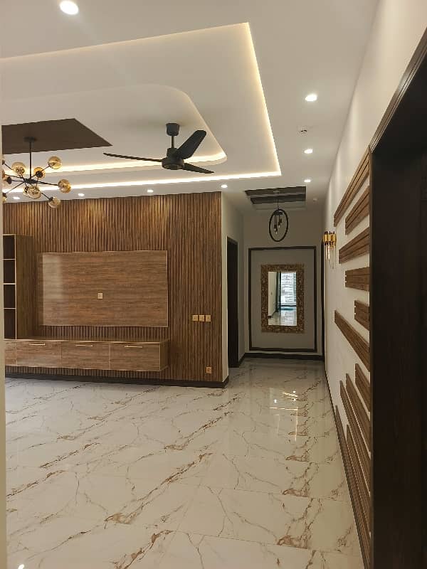 1 Kanal Brand New House For Sale 7