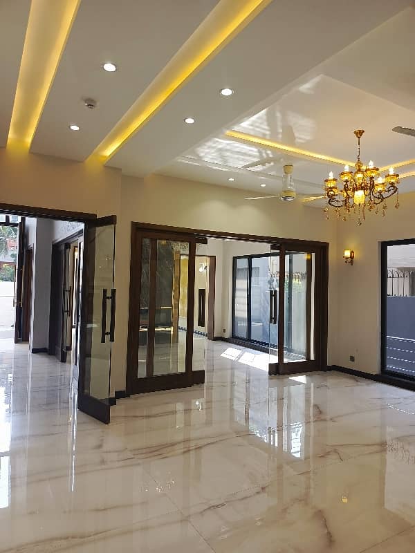 Elegant Beautiful 1 Kanal House For SALE 0