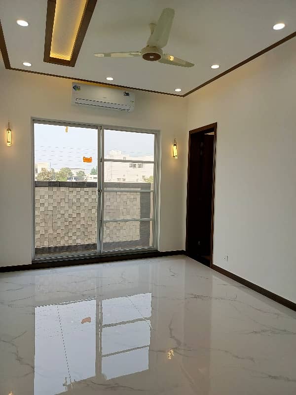 1 Kanal House In DHA Phase 6 10