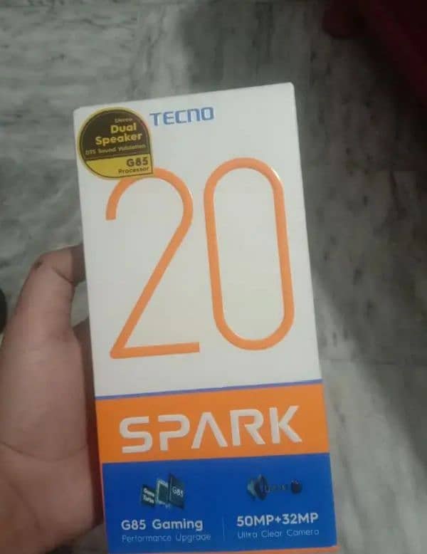 Tecno spark 20 0