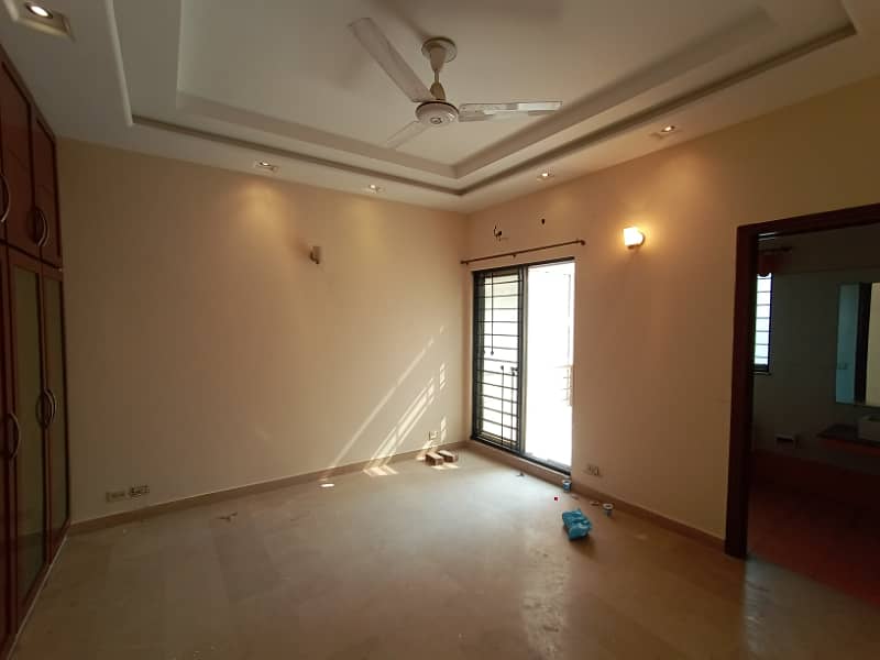 Cantt Properties Offer 10 Marla House Availabel For Rent In DHA Phase 5 10