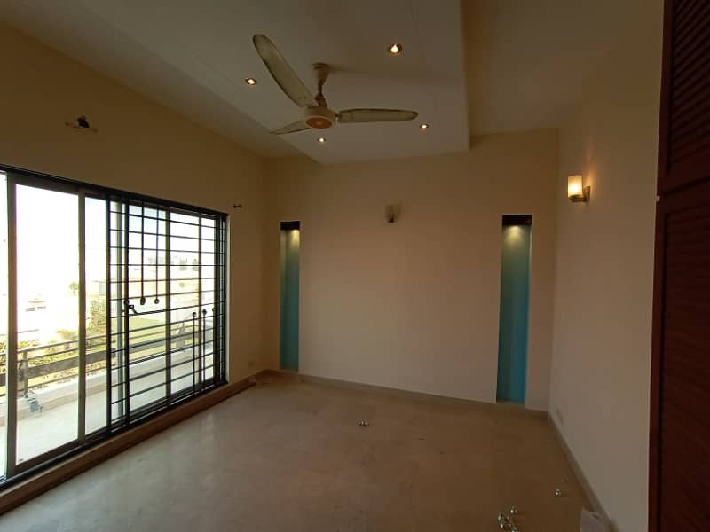 Cantt Properties Offer 10 Marla House Availabel For Rent In DHA Phase 5 15