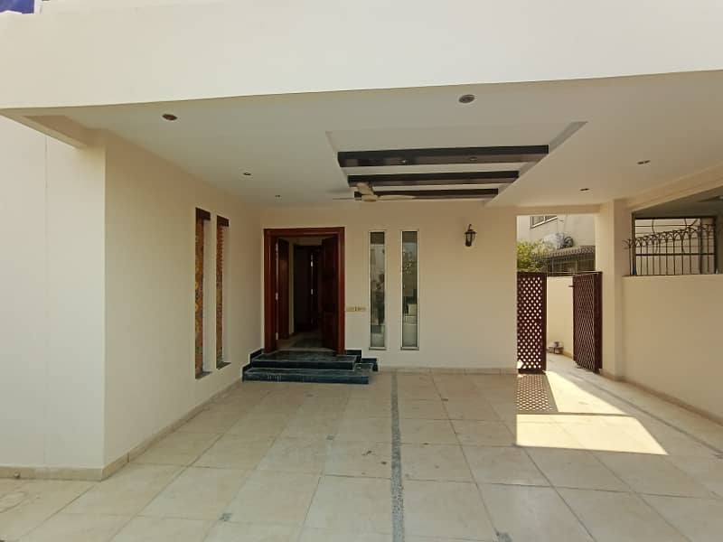 Cantt Properties Offer 10 Marla House Availabel For Rent In DHA Phase 5 17