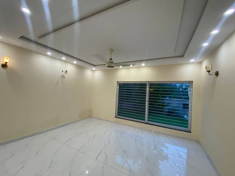 Cantt Properties Offer 1 Kanal House Availabel For Rent In DHA Phase 4 9