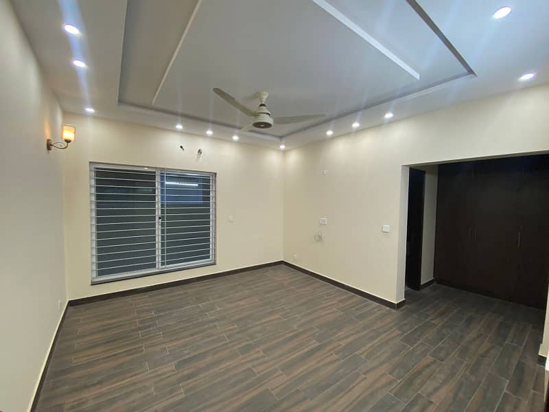 Cantt Properties Offer 1 Kanal House Availabel For Rent In DHA Phase 4 16