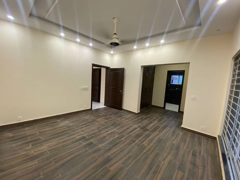 Cantt Properties Offer 1 Kanal House Availabel For Rent In DHA Phase 4 32