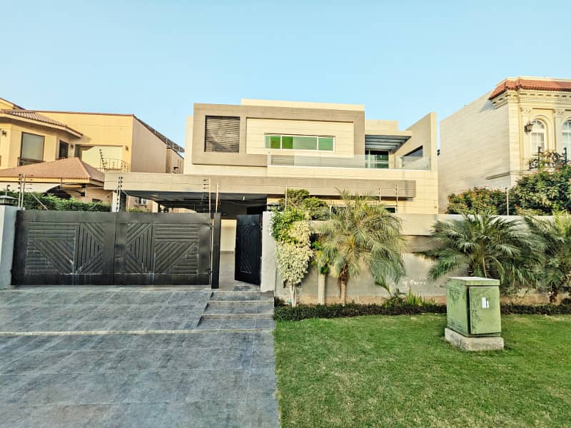 1 Kanal House Availabel For Rentat the top location DHA Phase 6 0