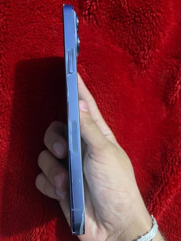 iphone 13 pro max 256 gb 10/9.8 condition full saaf piece water pack 4