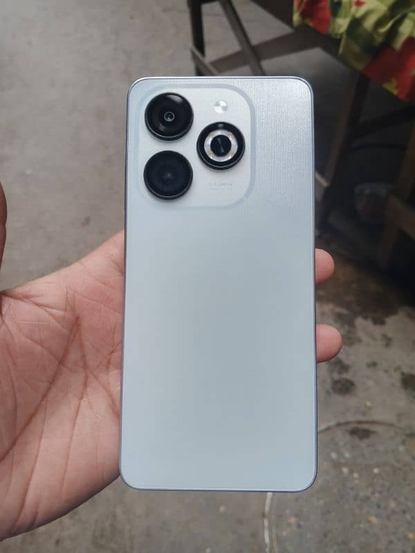 infinix smart 8 4/64gb 0