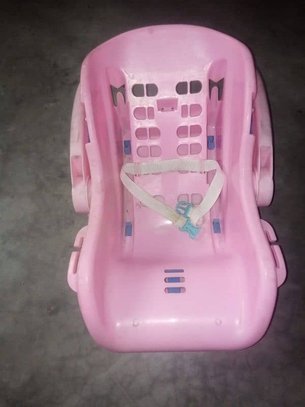 baby carrycot for sale urgent 2