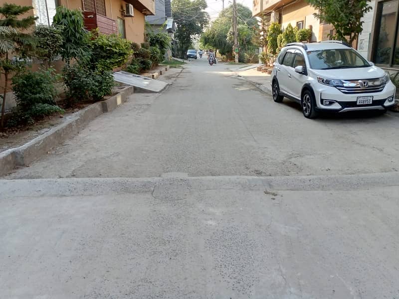 8 Marla House For sale In Eden Boulevard Housing Scheme Lahore 7