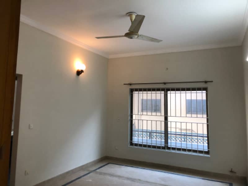 Upper portion for rent 3