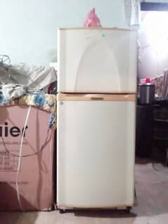 Dawlance fridge for sale