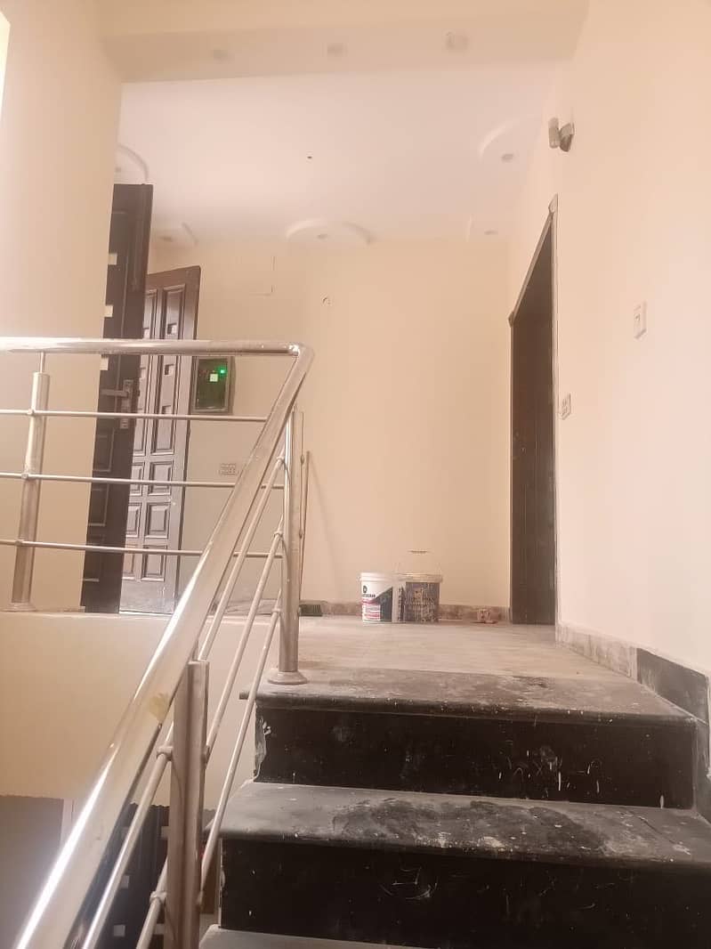 5 Marla Ground Floor For Rent Near Emporium Mall johar Town 2