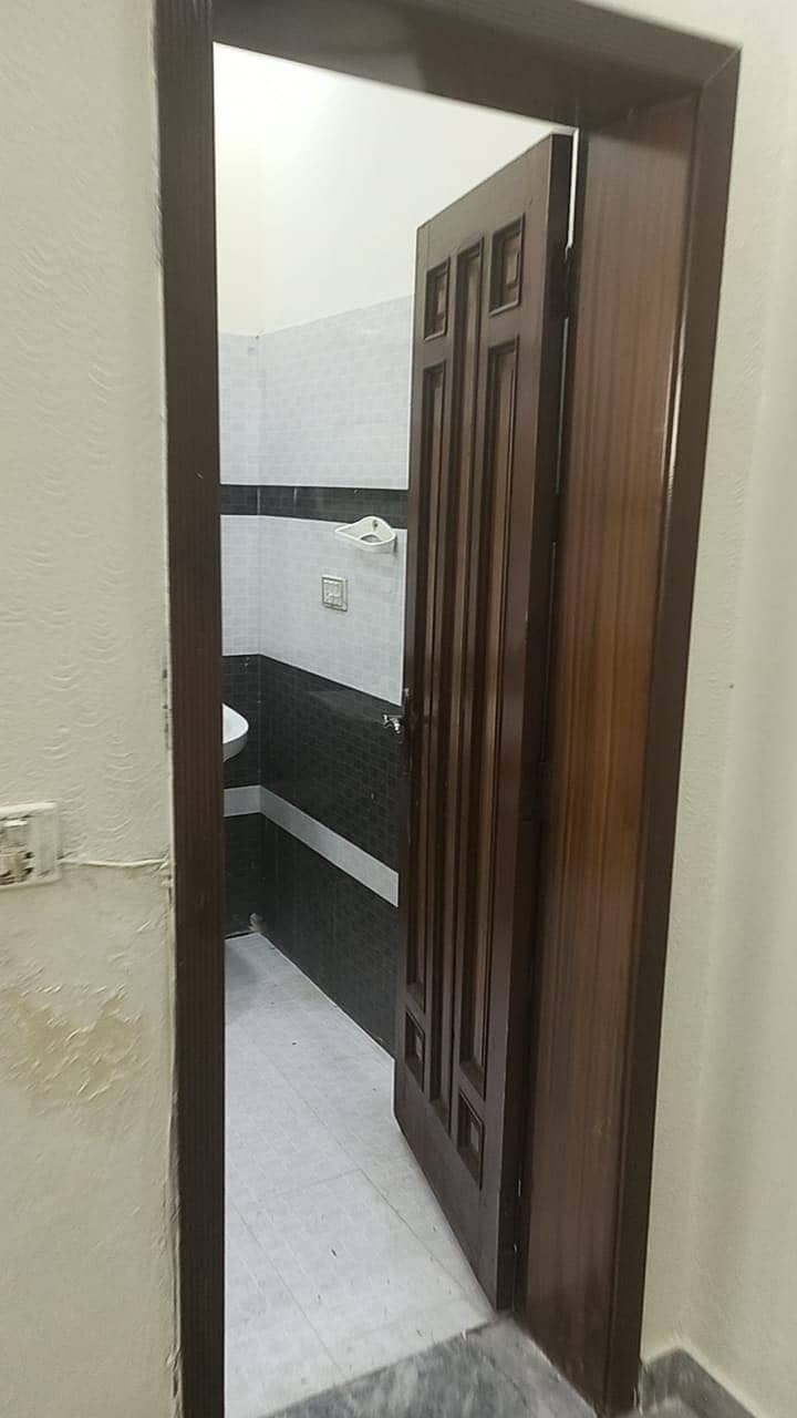 8 Marla Full House For Rent In Johar Town Near Emporium Mall 3