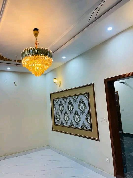 BEAUTIFUL UPPER PORTION FOR RENT AVAILABLE WITH GAS SEPARATE INTERENC 2