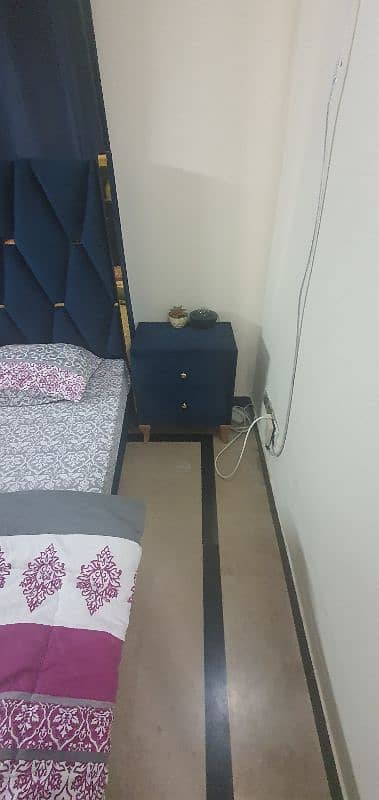 1 bed set without mattress 4