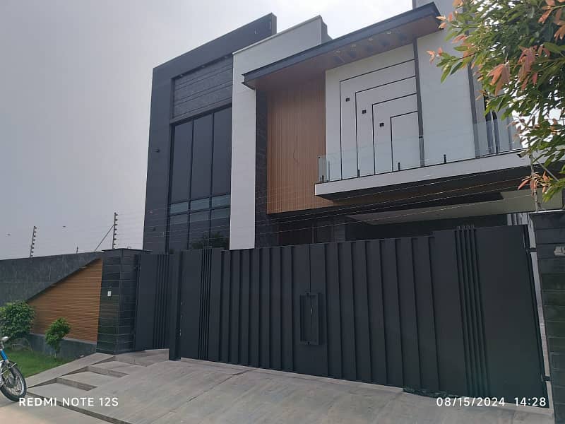 1 kanal house for sale DHA phase 2 All phase house Available low budget good condition house 0