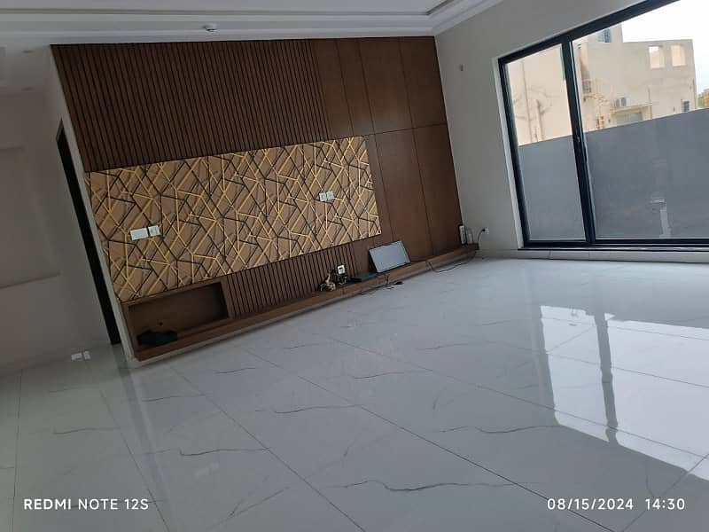 1 kanal house for sale DHA phase 2 All phase house Available low budget good condition house 8