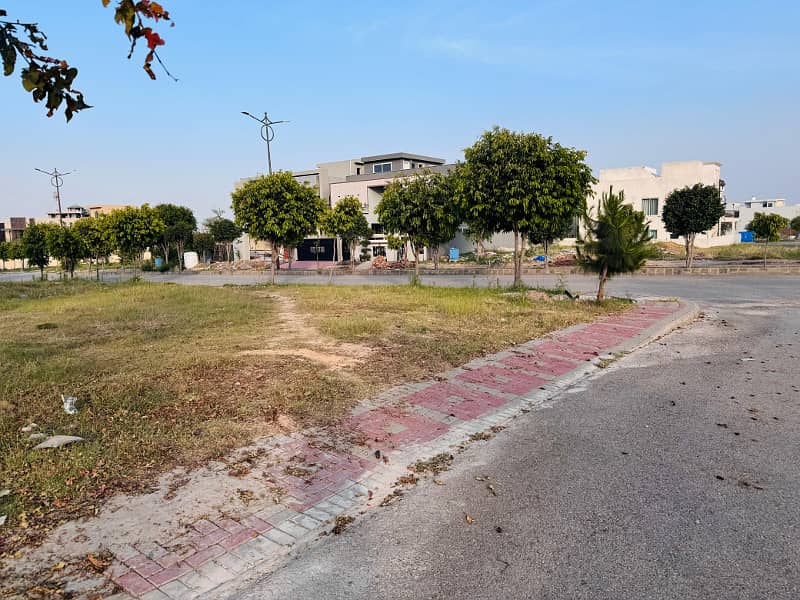 1 Kanal Residential Ideal Plot available for sale in Top City 1 - Block C if you hurry 14