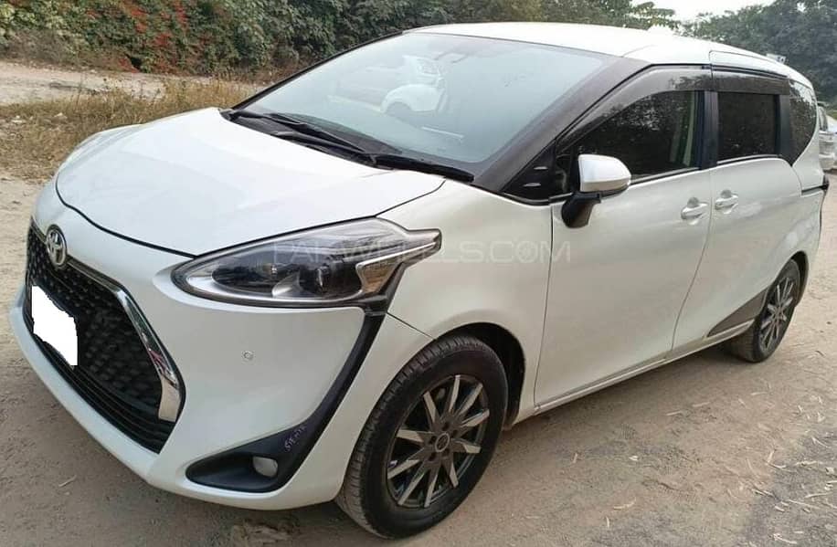 Toyota Sienta 2020/2024 Islamabad Reg 0