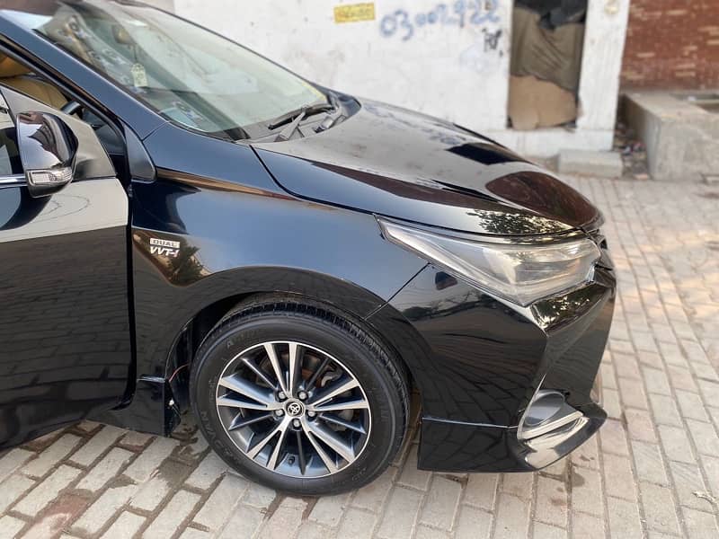 Toyota Altis Grande 2017 1.8 cvt 2