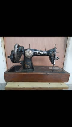 Heavy Duty Sewing Machine