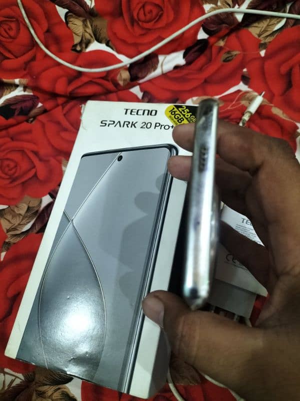 tecno spark 20pro+ full box 8+8/256 urgent sale need money 03110996662 2