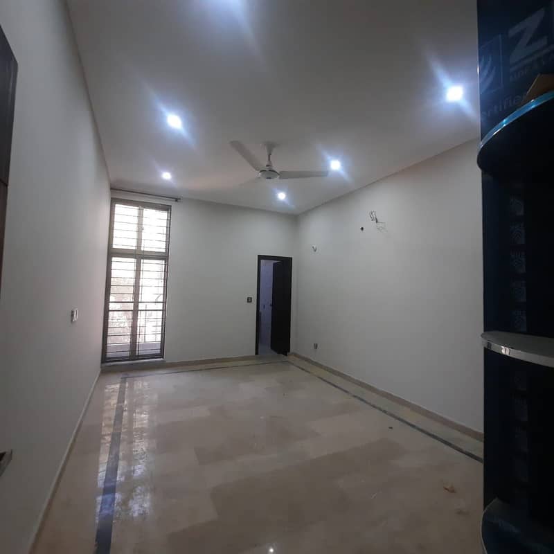 10 Marla Upper Portion for Rent in Prime Location - Aitchison Society 1