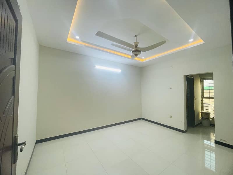 10 Marla House Available For Rent In Bahria Enclave Islamabad 11