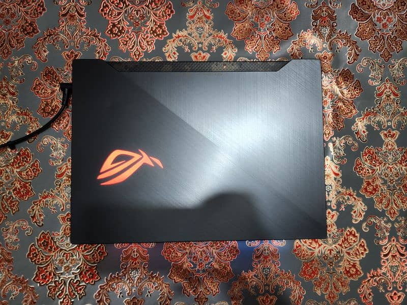 Asus Rog GL504 Ci7 8750H 6GB Nvidia 144 hz 1