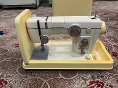 Janome Sewing Machine in very good condition