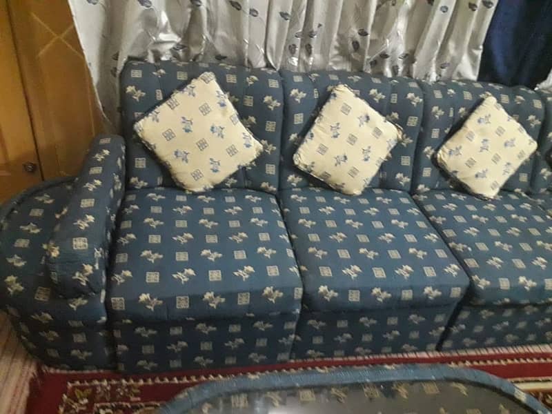 8 seater sofa set with 2 center tables+ 2 side tables + corner table 3