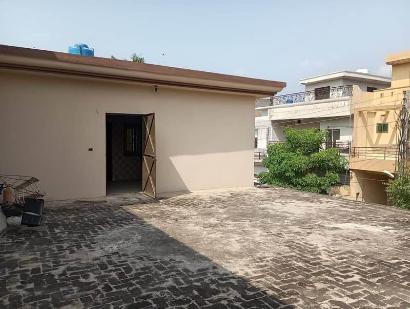 8 Marla Corner Single Story House Available For Sale In Johar Town Near LDA Office 4