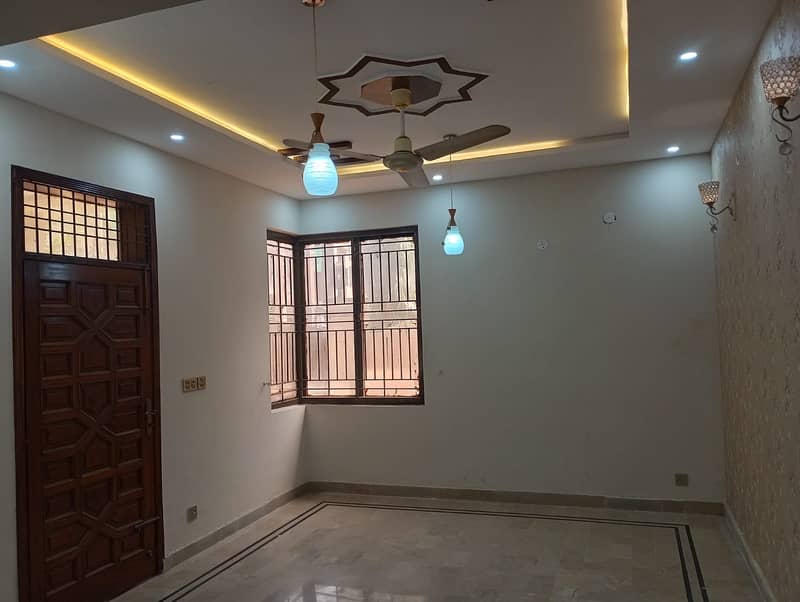 8 Marla Corner Single Story House Available For Sale In Johar Town Near LDA Office 26