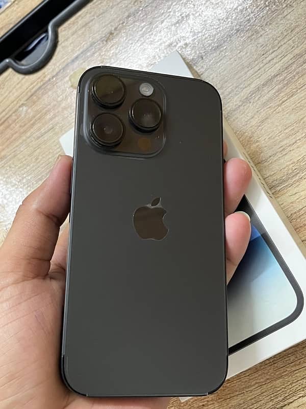 Iphone 14 pro 256 GB with Box Black dual sim PTA Approved 0