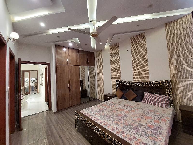 10 Marla Brand New Facing Park 50ft Road House For Sale Johar Town 18