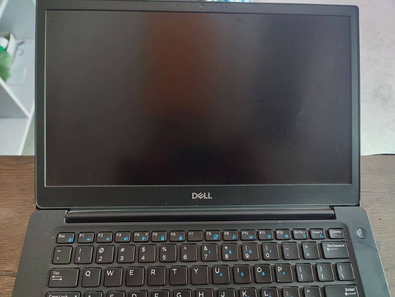 Dell latitude 7490 core i5 8th generation 1