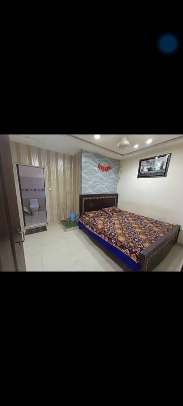 350 sqft beautiful flat for sale in johar town 0