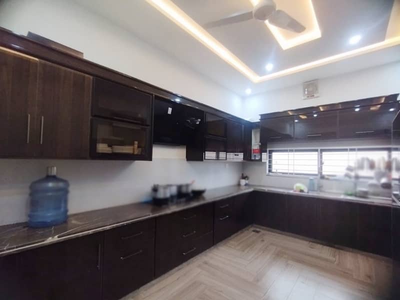 Spacious House Is Available In LDA Avenue For sale 10